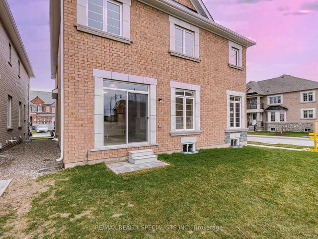 14 Donald Stewart Rd, House detached with 5 bedrooms, 4 bathrooms and 4 parking in Brampton ON | Image 28