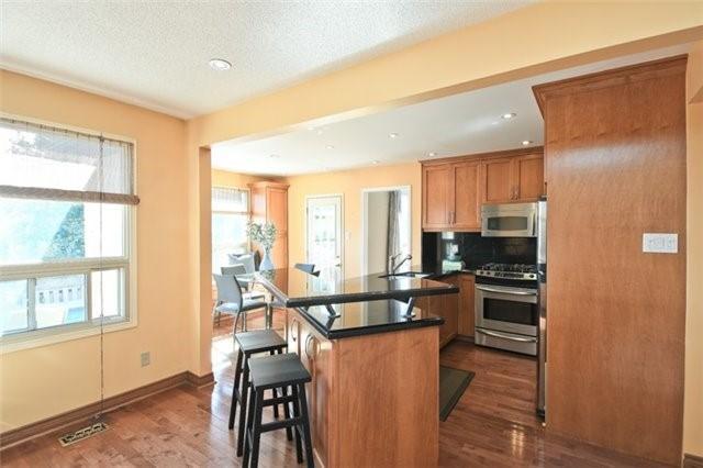 80 Marshall Cres, House detached with 4 bedrooms, 3 bathrooms and 2 parking in Ajax ON | Image 6