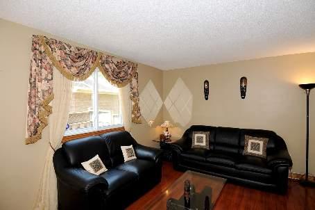 6891 Hickling Cres, House detached with 4 bedrooms, 4 bathrooms and 4 parking in Mississauga ON | Image 3