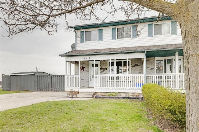 143 Dyer Court, House semidetached with 3 bedrooms, 2 bathrooms and 4 parking in Cambridge ON | Image 1