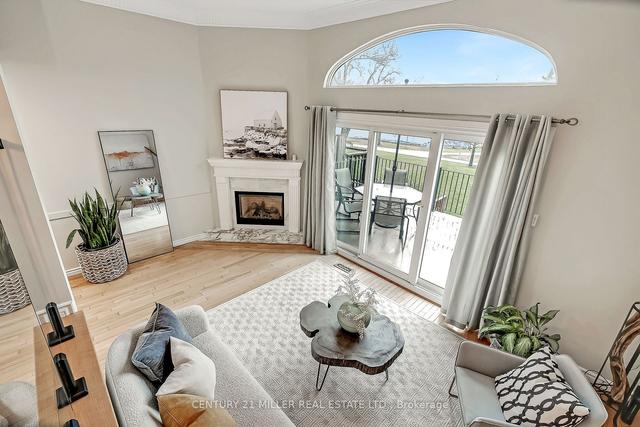 11 East St, Townhouse with 2 bedrooms, 3 bathrooms and 2 parking in Oakville ON | Image 26