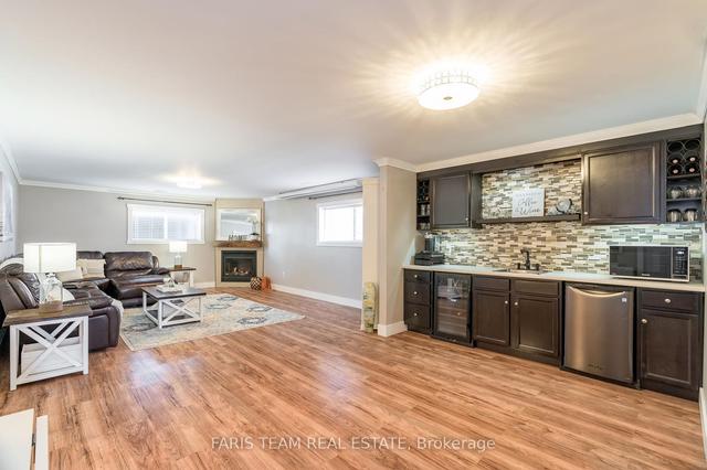 22 Tona Tr, House detached with 3 bedrooms, 3 bathrooms and 5 parking in Wasaga Beach ON | Image 10
