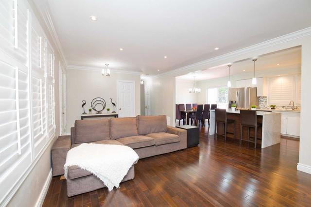 175 Euston Rd, House detached with 2 bedrooms, 2 bathrooms and 7 parking in Burlington ON | Image 3