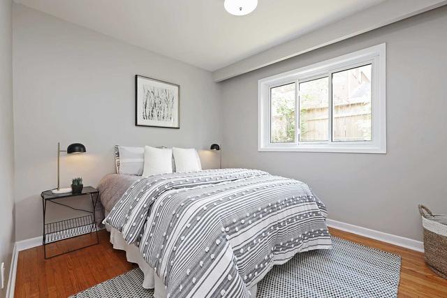 80 Mosedale Cres, House detached with 3 bedrooms, 3 bathrooms and 4 parking in Toronto ON | Image 21