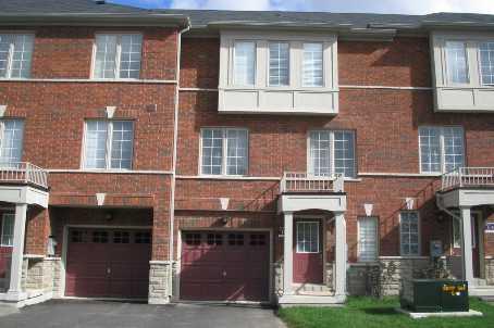 128 Hillwood St, House attached with 2 bedrooms, 3 bathrooms and 1 parking in Markham ON | Image 1