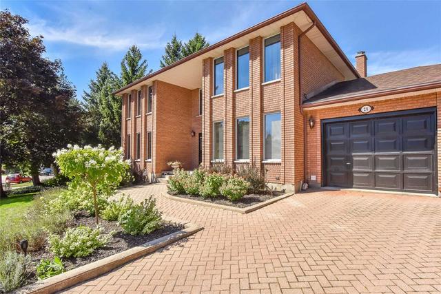 28 Walnut Dr, House detached with 4 bedrooms, 4 bathrooms and 6 parking in Guelph ON | Image 1