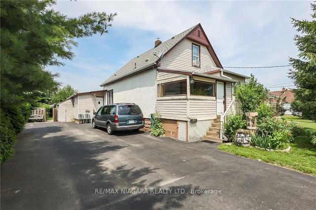 5641 Desson Ave, House detached with 4 bedrooms, 2 bathrooms and 8 parking in Niagara Falls ON | Image 1