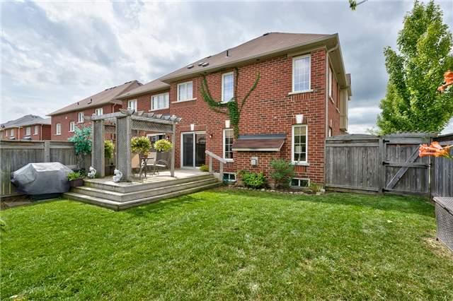 2439 Postmaster Dr, House attached with 4 bedrooms, 4 bathrooms and 3 parking in Oakville ON | Image 19
