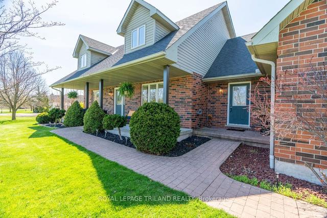 28649 Dolphin Rd, House detached with 3 bedrooms, 3 bathrooms and 9 parking in Adelaide Metcalfe ON | Image 30