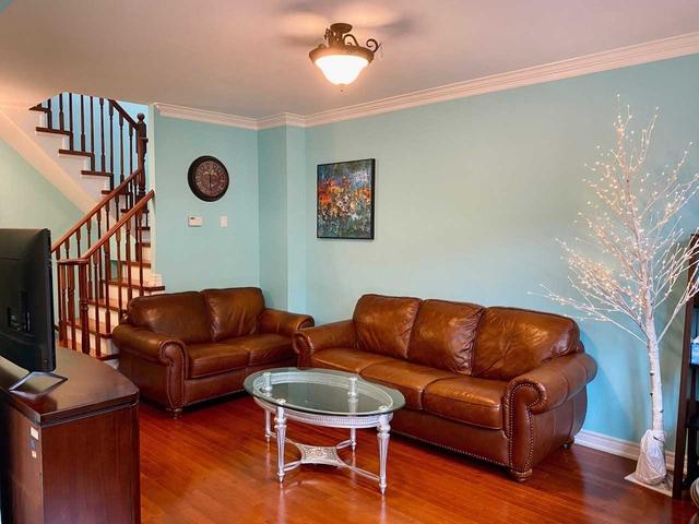 pl - 127 Oakhaven Pl N, Condo with 3 bedrooms, 3 bathrooms and 3 parking in Hamilton ON | Image 4