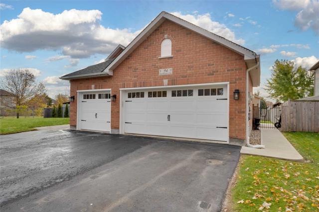 94 Northview Cres, House detached with 4 bedrooms, 4 bathrooms and 11 parking in Barrie ON | Image 12