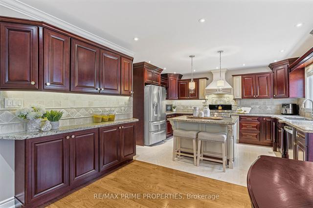 116 De Rose Ave, House detached with 4 bedrooms, 3 bathrooms and 6 parking in Caledon ON | Image 4