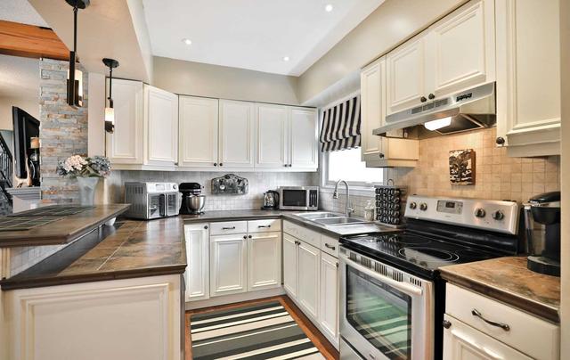 2184 New St, House detached with 3 bedrooms, 2 bathrooms and 4 parking in Burlington ON | Image 7
