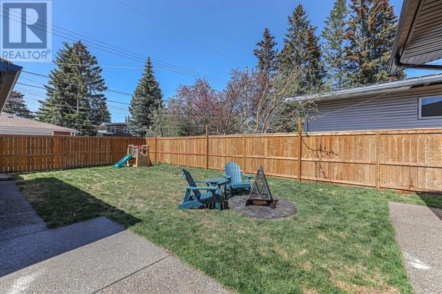 4224 Vauxhall Crescent Nw, House detached with 5 bedrooms, 3 bathrooms and 2 parking in Calgary AB | Image 44