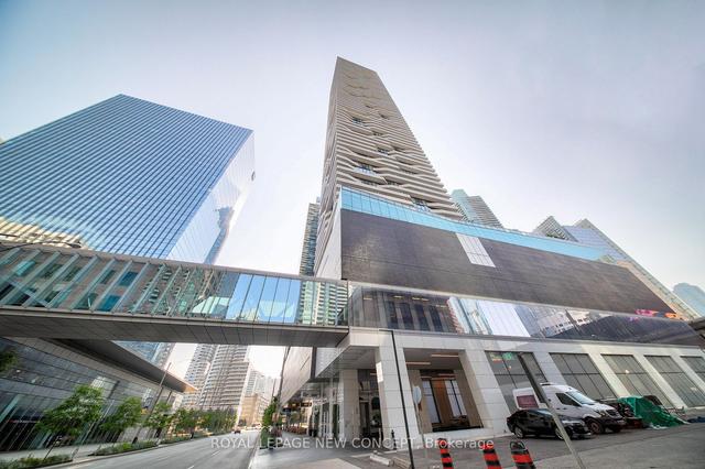 1408 - 88 Harbour St, Condo with 1 bedrooms, 1 bathrooms and 0 parking in Toronto ON | Image 19