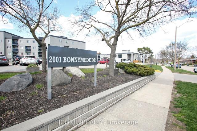 189 - 2001 Bonnymede Dr, Condo with 3 bedrooms, 3 bathrooms and 1 parking in Mississauga ON | Image 1