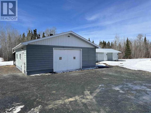 1663 11 Hwy S, House detached with 4 bedrooms, 1 bathrooms and null parking in Cochrane ON | Image 9