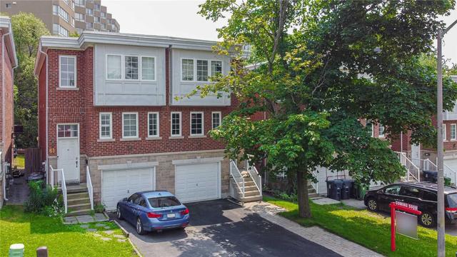 61 Halsey Ave, House semidetached with 3 bedrooms, 3 bathrooms and 4 parking in Toronto ON | Image 1