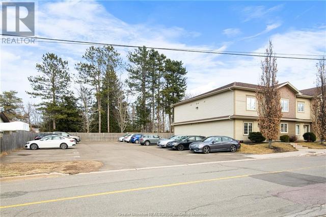 204 - 98 Pleasant, Condo with 2 bedrooms, 1 bathrooms and null parking in Shediac NB | Image 2