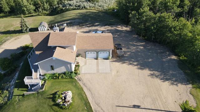 11201 67 Street, House detached with 4 bedrooms, 3 bathrooms and 10 parking in Peace River AB | Image 4