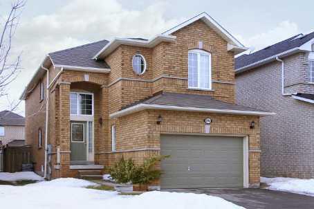 2062 Buckhorn Ave, House detached with 3 bedrooms, 3 bathrooms and 2 parking in Oakville ON | Image 1