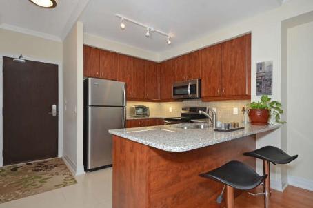 503 - 100 John St, Condo with 1 bedrooms, 1 bathrooms and 1 parking in Brampton ON | Image 3
