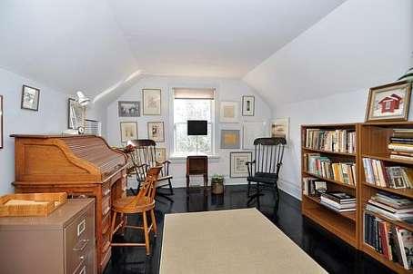 81 Withrow Ave, House detached with 5 bedrooms, 3 bathrooms and 1 parking in Toronto ON | Image 2