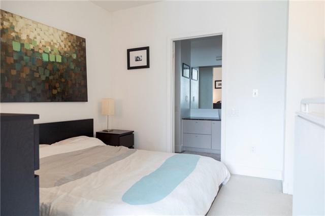 Th 5 - 1048 Broadview Ave, Condo with 1 bedrooms, 2 bathrooms and 1 parking in Toronto ON | Image 5