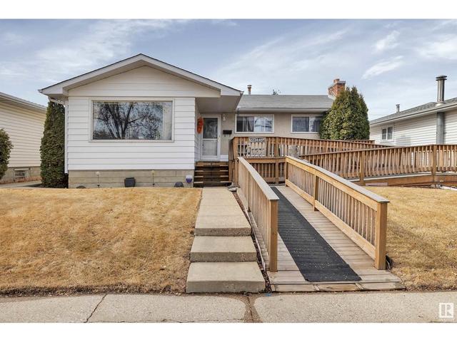 12234 49 St Nw Nw, House detached with 3 bedrooms, 1 bathrooms and null parking in Edmonton AB | Image 1