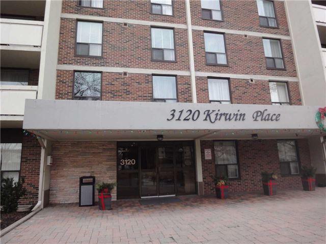 408 - 3120 Kirwin Ave, Condo with 3 bedrooms, 2 bathrooms and 1 parking in Mississauga ON | Image 3