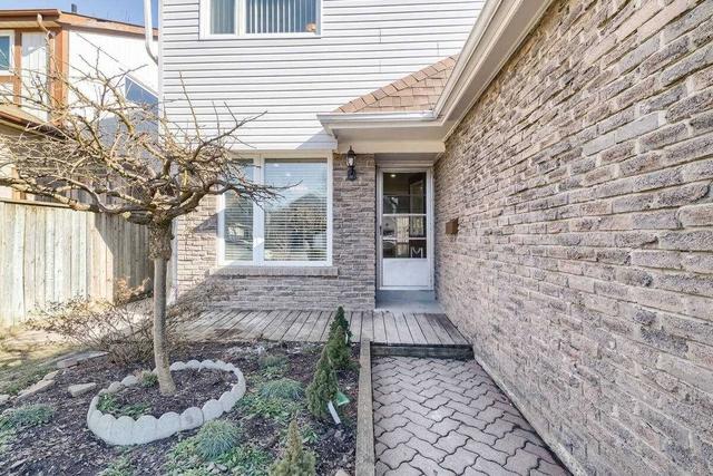 39 Nottawasaga Cres, House semidetached with 3 bedrooms, 4 bathrooms and 5 parking in Brampton ON | Image 23