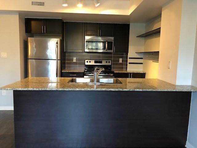 Th#105 - 16 Foundry Ave, Condo with 2 bedrooms, 2 bathrooms and null parking in Toronto ON | Image 5