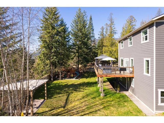 4817 Goat River North Road, House detached with 4 bedrooms, 4 bathrooms and 6 parking in Central Kootenay B BC | Image 67