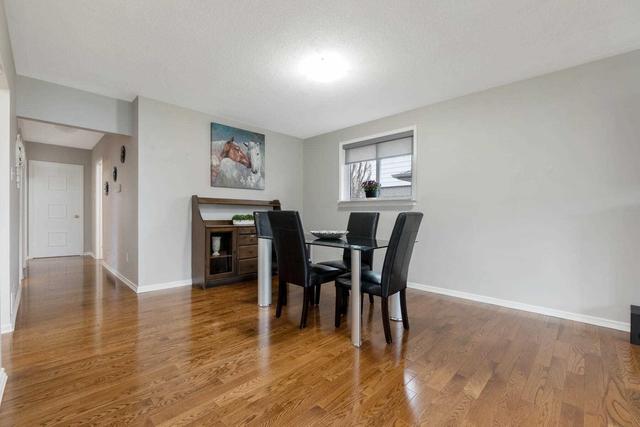 32 Durham Cres, House detached with 3 bedrooms, 2 bathrooms and 5 parking in Brampton ON | Image 35