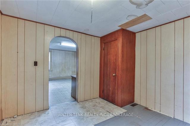 327 2nd Concession Rd Enr, House detached with 3 bedrooms, 1 bathrooms and 6 parking in Norfolk County ON | Image 7