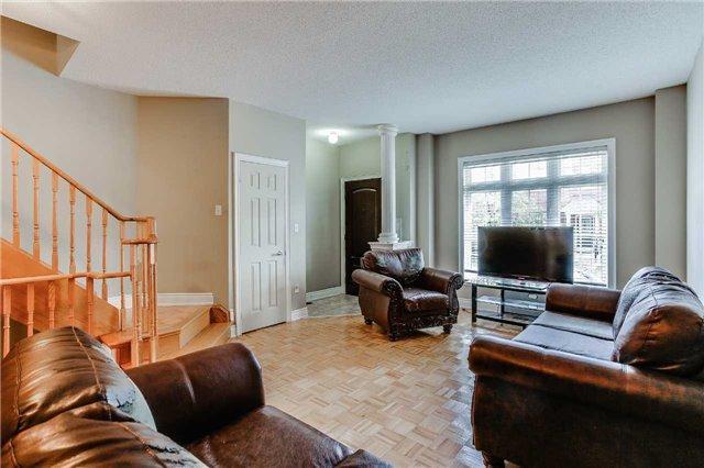 8 Terceira Circ, House semidetached with 3 bedrooms, 4 bathrooms and 2 parking in Toronto ON | Image 8