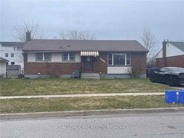 7274 Merritt Ave, House detached with 3 bedrooms, 2 bathrooms and 3 parking in Niagara Falls ON | Image 10