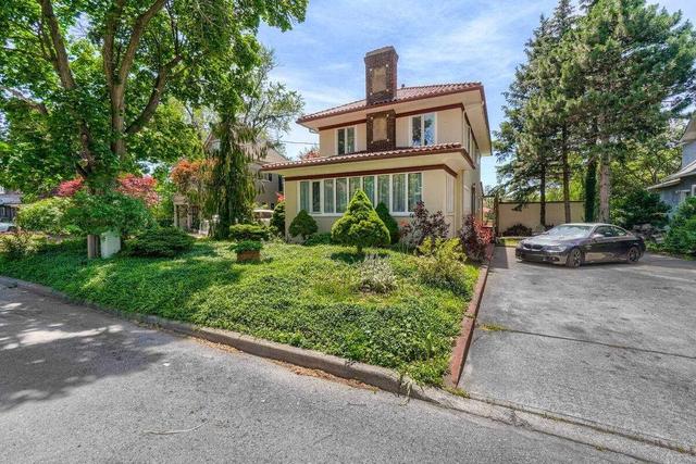 55 Yates St, House detached with 4 bedrooms, 6 bathrooms and 12 parking in St. Catharines ON | Image 23