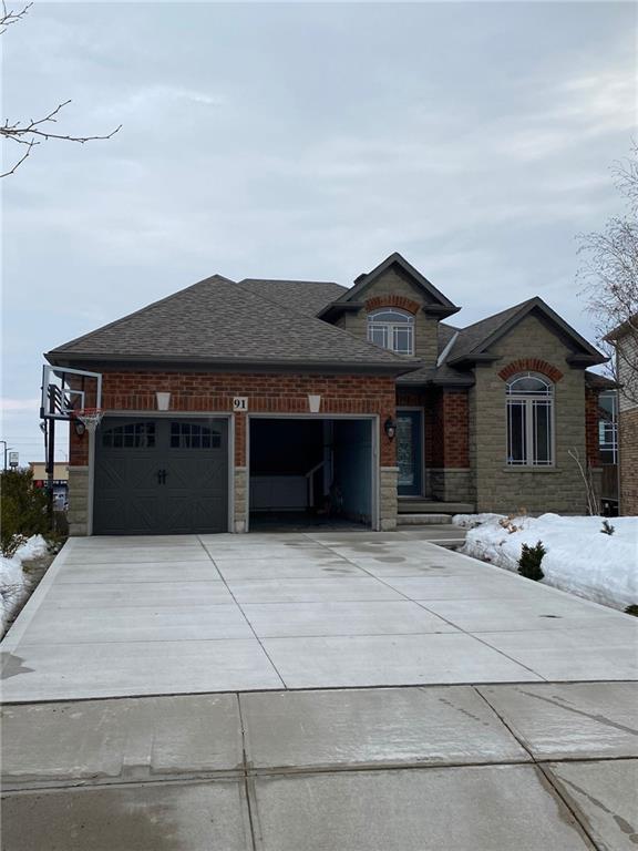 ul - 91 Candlewood Drive, House detached with 3 bedrooms, 2 bathrooms and null parking in Hamilton ON | Image 1