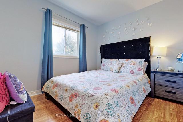 73 Downing Cres, House attached with 3 bedrooms, 3 bathrooms and 3 parking in Barrie ON | Image 14