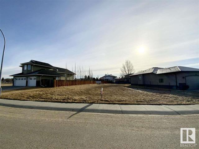 136 Northbend Dr, Home with 0 bedrooms, 0 bathrooms and null parking in Wetaskiwin AB | Image 2