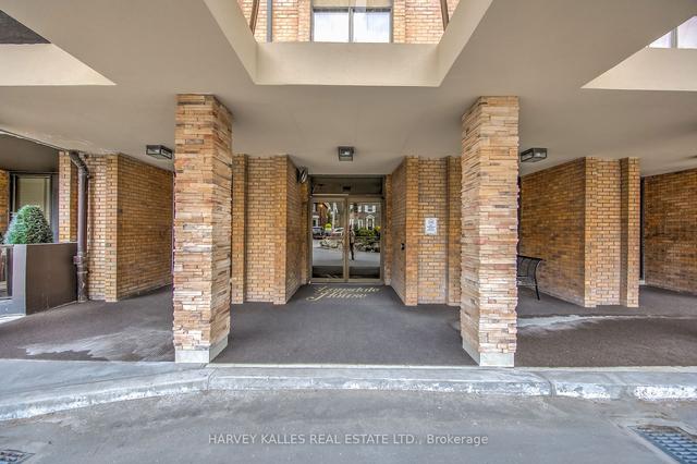 405 - 350 Lonsdale Rd, Condo with 2 bedrooms, 2 bathrooms and 1 parking in Toronto ON | Image 5