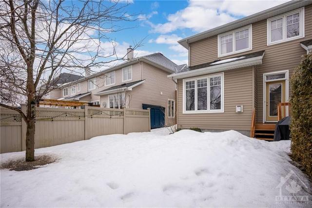 4283 Kelly Farm Drive, Townhouse with 3 bedrooms, 3 bathrooms and 2 parking in Ottawa ON | Image 30