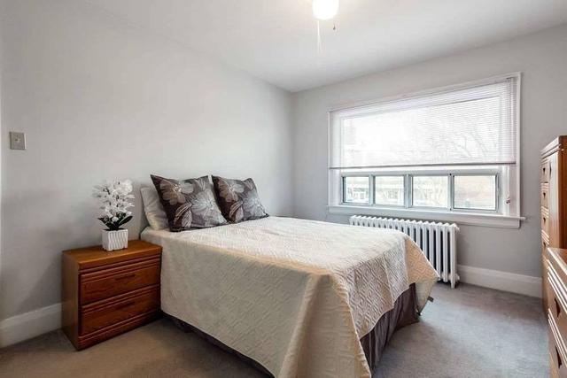 315 Davisville Ave, House semidetached with 3 bedrooms, 2 bathrooms and 2 parking in Toronto ON | Image 3