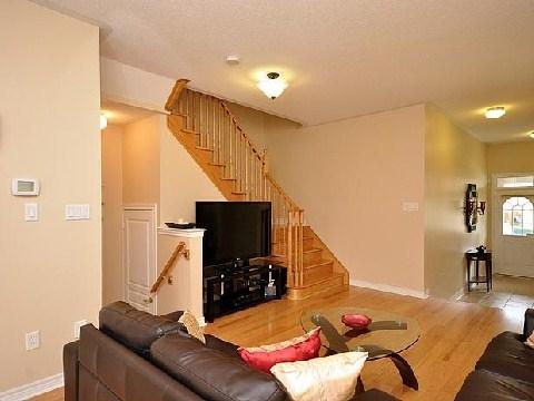 5479 Fudge Terr, House semidetached with 3 bedrooms, 3 bathrooms and 2 parking in Mississauga ON | Image 3