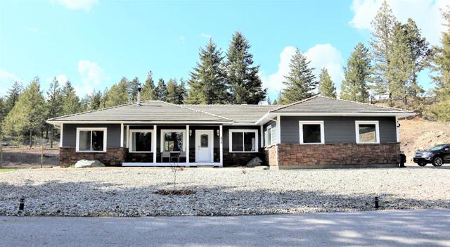 425 Wapiti Way, House detached with 3 bedrooms, 2 bathrooms and 3 parking in Okanagan Similkameen A BC | Card Image