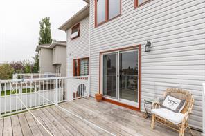 319 Hidden Cove Nw, House detached with 6 bedrooms, 2 bathrooms and 4 parking in Calgary AB | Image 3