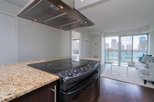 718 - 120 Dallimore Circ, Condo with 2 bedrooms, 2 bathrooms and 1 parking in Toronto ON | Image 11