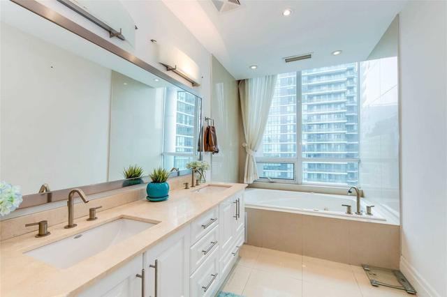 ph 2906 - 12 Yonge St, Condo with 3 bedrooms, 3 bathrooms and 2 parking in Toronto ON | Image 16