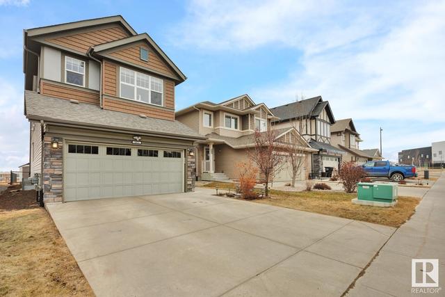 3011 Carpenter Ld Sw, House detached with 5 bedrooms, 2 bathrooms and 4 parking in Edmonton AB | Image 2